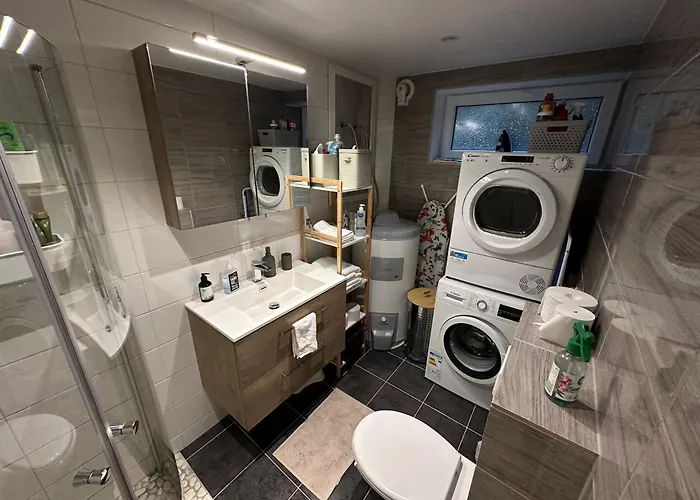 Great Place With A Stunning View Of The Mountains And The Fjord Apartamento Ålesund